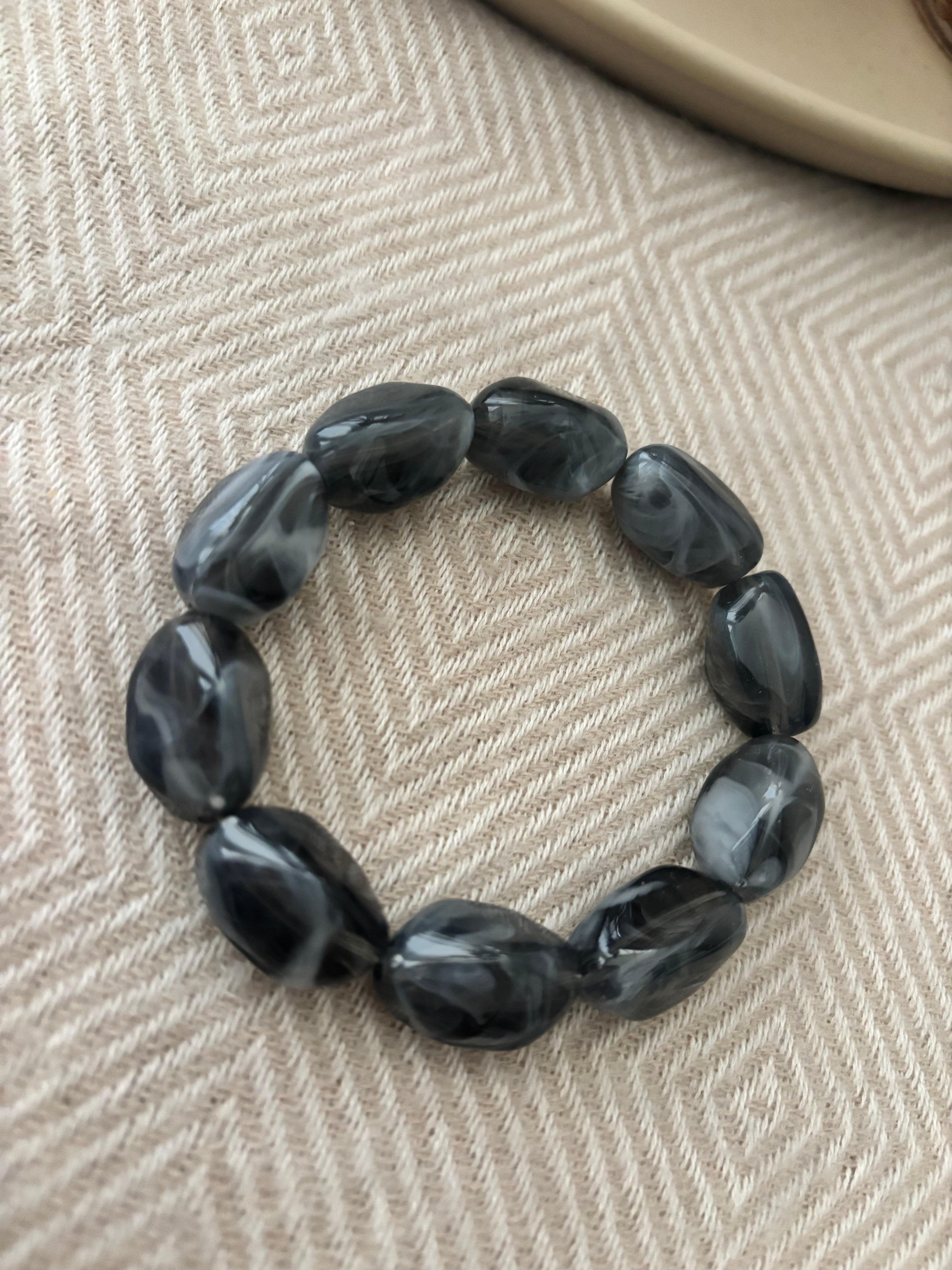 Armband donkergrijs