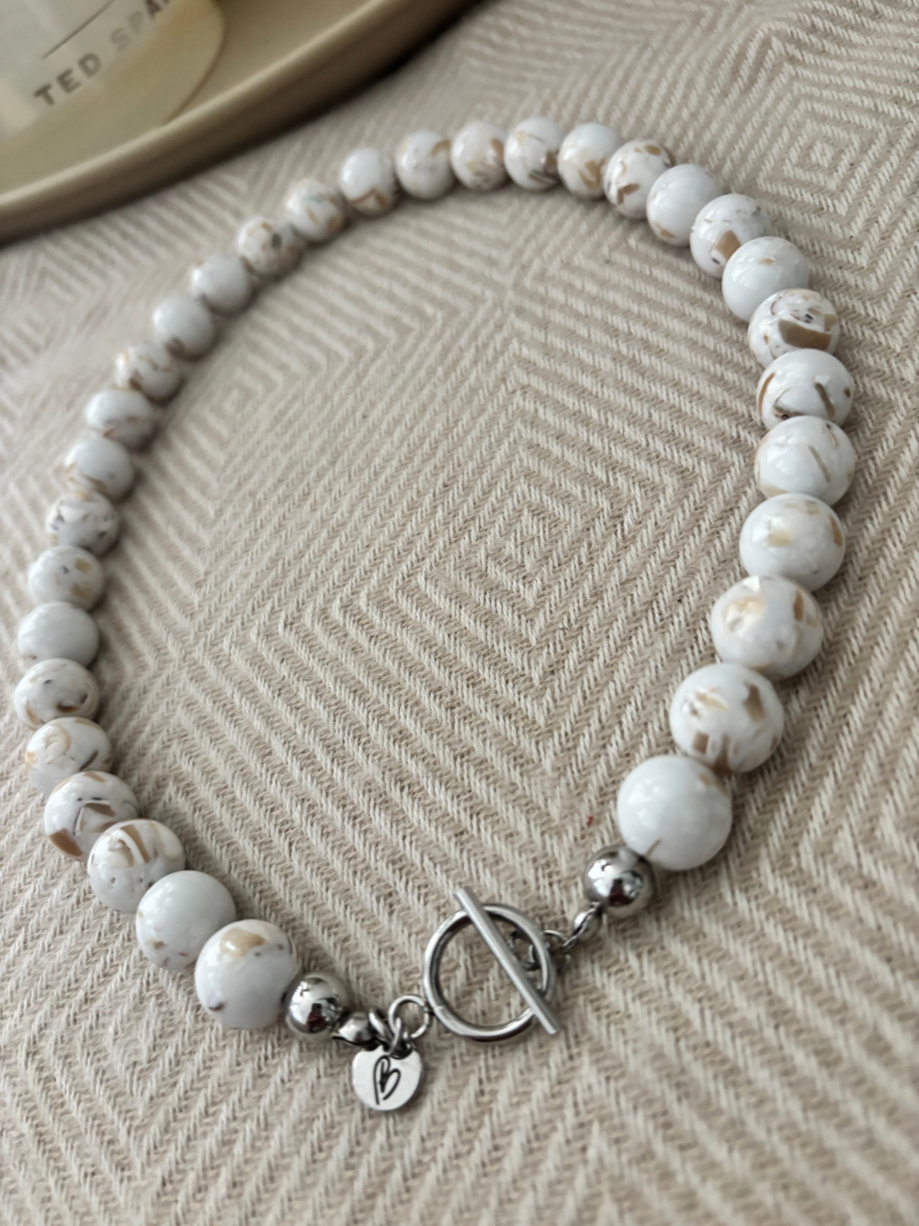 Ketting wit gemêleerd