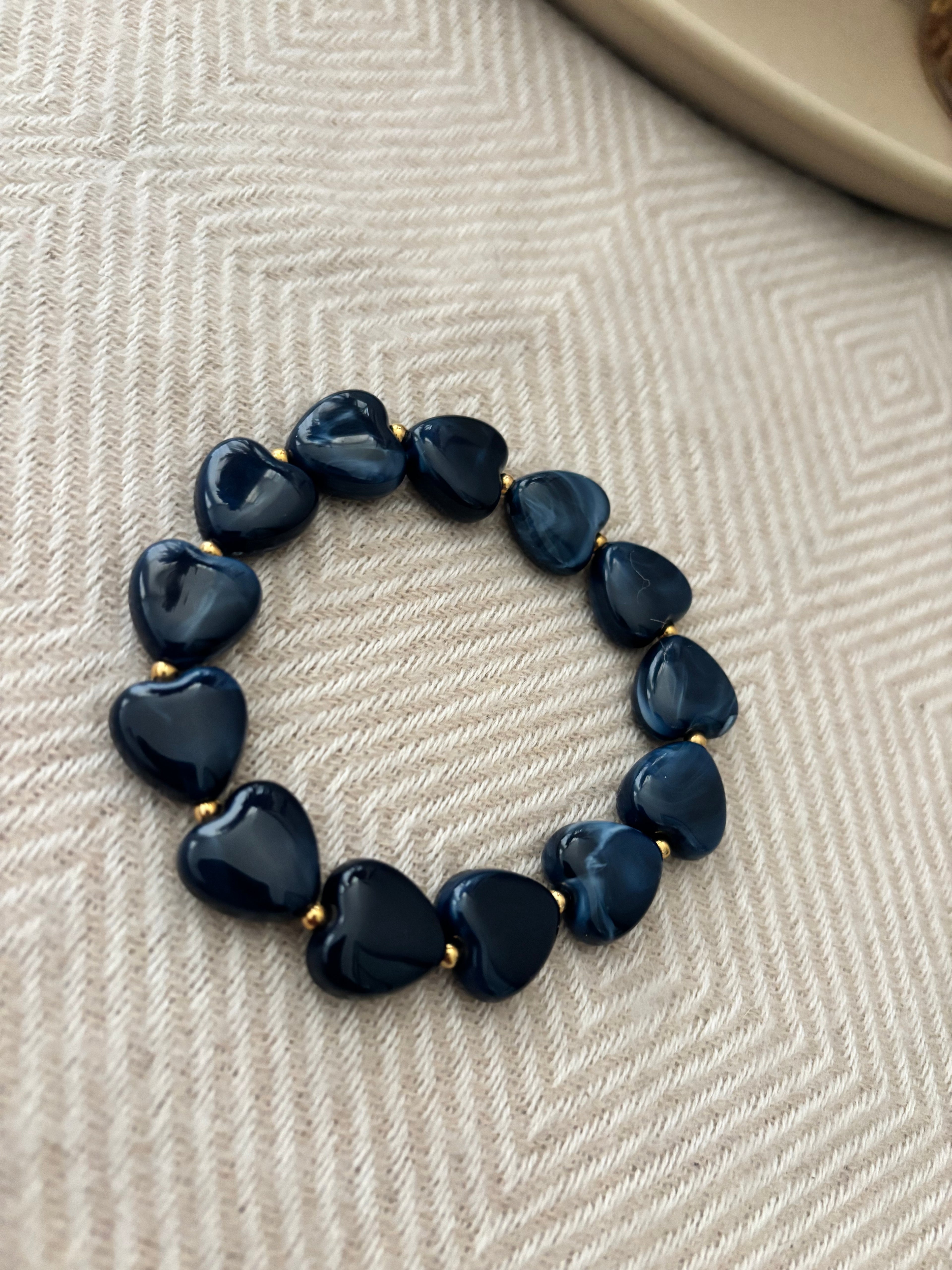 Armband hartjes donkerblauw